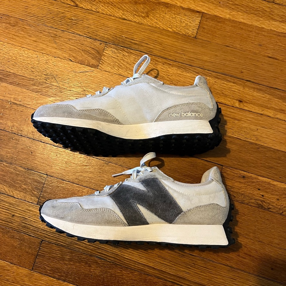New Balance 327s size 13